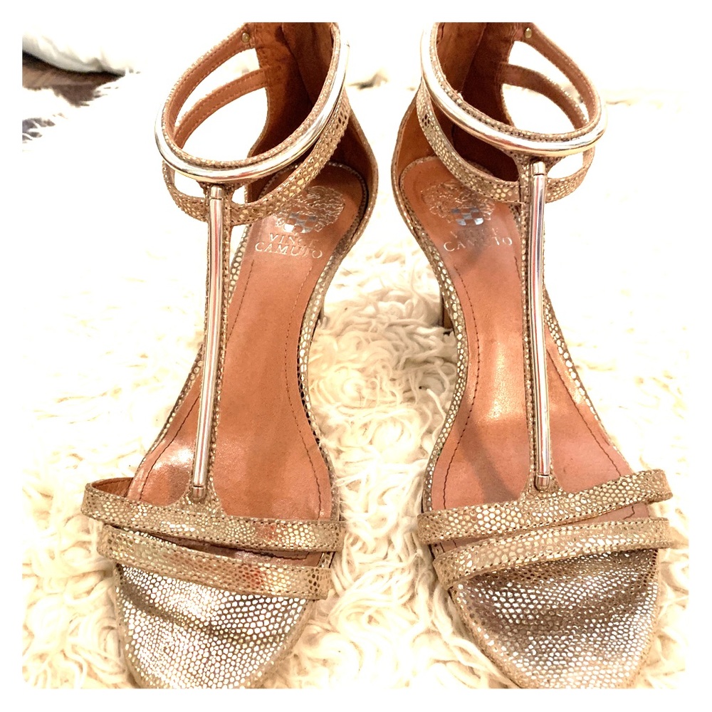 Vince Camuto 2 in heels, size 8M Silver and tan